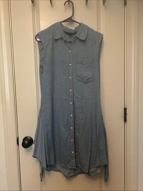 Veronica Beard Light Blue Denim Shirt